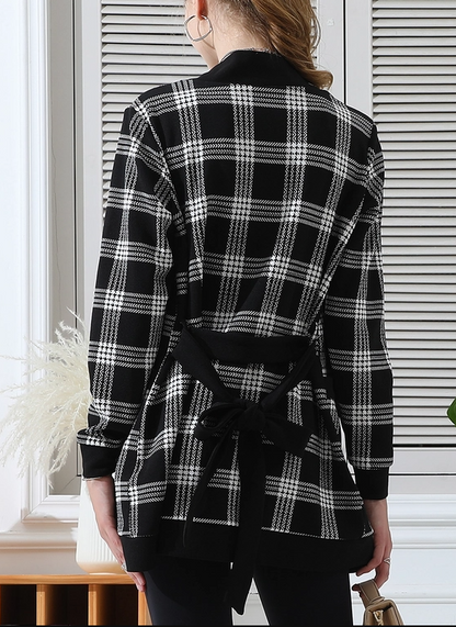 Plus Size Long Sleeve Black Plaid Cardigan with Pockets